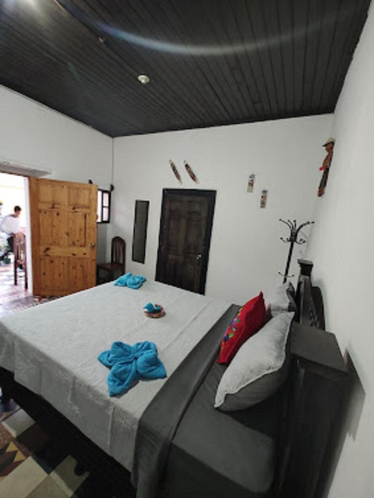 Francisco's La Merced Hotel Antigua